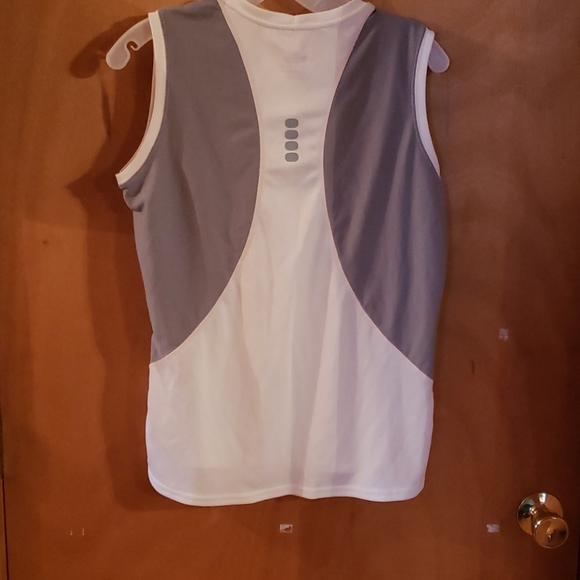 Nike FITDRY top - Picture 2 of 2
